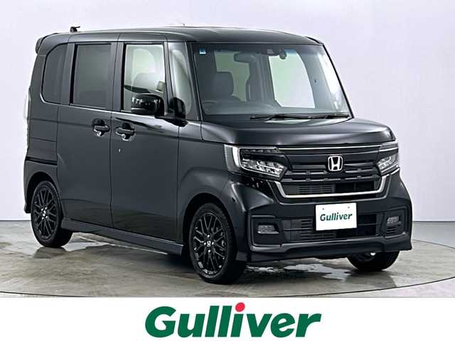 ホンダ Ｎ ＢＯＸ カスタム L ターボ スタイル+ブラック 愛知県 2022(令4)年 3.7万km クリスタルブラックパール 禁煙車/純正８インチナビ/（CD/DVD/Bluetooth/AM/FM/USB/SD/フルセグTV）/バックカメラ/シーケンシャルウインカー/ホンダセンシング/・衝突軽減ブレーキ/・レーンキープアシスト/・アダプティブクルーズコントロール/・誤発進抑制機能/・標識認識機能/・オートマチックハイビーム/サイド＆カーテンエアバッグ/ETC/前後ドライブレコーダー/両側パワースライドドア/シートヒーター/LEDヘッドライト/純正１５インチアルミホイール/純正フロアマット/スマートキー/スペアキー有
