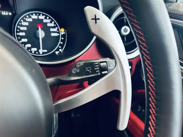 アルファロメオ ステルヴィオ 2.2ターボ ディーゼルQ4 ヴェローチェ 大阪府 2021(令3)年 1.5万km グレー ハーマンカードン/赤革/パワーシート/シートヒーター/Dシートメモリ/ステアリングヒーター/純正ナビ/TV/バックカメラ/ACC/ブラインドスポット/電動リアゲート/純正20インチAW/ワイヤレス充電/パドルシフト