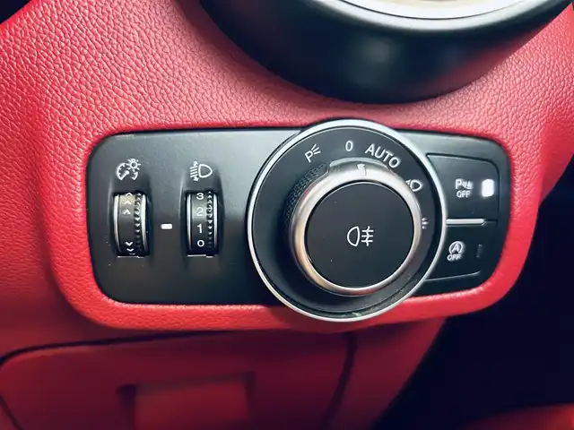 アルファロメオ ステルヴィオ 2.2ターボ ディーゼルQ4 ヴェローチェ 大阪府 2021(令3)年 1.5万km グレー ハーマンカードン/赤革/パワーシート/シートヒーター/Dシートメモリ/ステアリングヒーター/純正ナビ/TV/バックカメラ/ACC/ブラインドスポット/電動リアゲート/純正20インチAW/ワイヤレス充電/パドルシフト