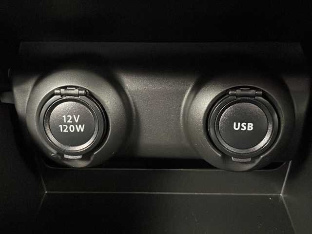 スズキ スイフト HYBRID RS 道央・札幌 2020(令2)年 4.6万km スピーディーブルーメタリック/ブラック2トーンルーフ ・４WD/・デュアルセンサーブレーキサポート/・純正ナビ（CN-RZ853）/・Bluetooth/CD/DVD/SD/フルセグTV/・アラウンドビューモニター/・パドルシフト/・シートヒーター運転席/助手席/・LEDヘッドライト/・オートライト/・オートマチックハイビーム/・スマートキー/・スペアキー1本/・レーダークルーズコントロール/・レーンキープアシスト/・衝突被害軽減ブレーキ/・横滑り防止装置/・盗難防止装置/・ブラインドスポットモニター/・ETC/・アイドリングストップ/・積込スタッドレス社外AW付