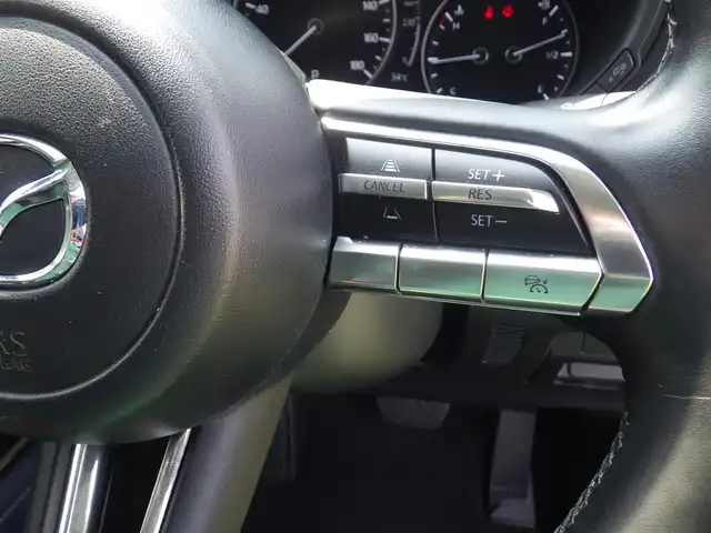 マツダ ＣＸ－３０ 20S プロアクティブ 千葉県 2020(令2)年 1.1万km ディープクリスタルブルーマイカ i-ACTIVSENSE/・スマートブレーキサポート/・レーンキープ・アシスト・システム/・ブラインドスポットモニタリング/アクティブ・ドライビング・ディスプレイ/パワーバックドア/純正SDナビ/地デジTV/【DVD/CD再生機能　Bluetooth接続】/バックカメラ/革巻きステアリング/ステアリングスイッチ/ETC/LEDヘッドライト/ウインカーミラー/コーナーセンサー/純正18インチアルミホイル/サイド/カーテンエアバッグ/アドバンストキーレスエントリー