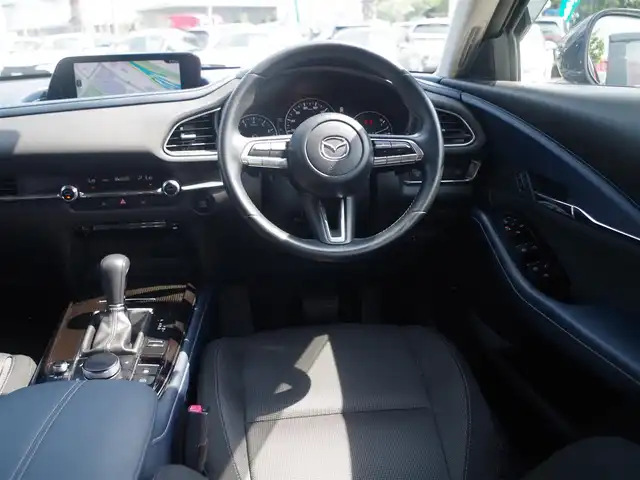 マツダ ＣＸ－３０ 20S プロアクティブ 千葉県 2020(令2)年 1.1万km ディープクリスタルブルーマイカ i-ACTIVSENSE/・スマートブレーキサポート/・レーンキープ・アシスト・システム/・ブラインドスポットモニタリング/アクティブ・ドライビング・ディスプレイ/パワーバックドア/純正SDナビ/地デジTV/【DVD/CD再生機能　Bluetooth接続】/バックカメラ/革巻きステアリング/ステアリングスイッチ/ETC/LEDヘッドライト/ウインカーミラー/コーナーセンサー/純正18インチアルミホイル/サイド/カーテンエアバッグ/アドバンストキーレスエントリー