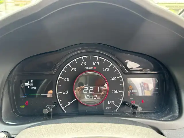 日産 ノート e－パワー ニスモ 熊本県 2017(平29)年 7.1万km ブリリアントホワイトパール ワンオーナー/衝突軽減ブレーキ/レーンキープアシスト/プッシュスタート/純正ナビ/（CD・DVD・フルセグTV・BTオーディオ・SD）/アラウンドビューモニター/ETC/純正16インチAW/LEDヘッドライト/オートライト/前後コーナーセンサー/横滑り防止装置/ウィンカーミラー/純正フロアマット/純正ドアバイザー/新車保証書/取扱説明書/スマートスペアキー×1本