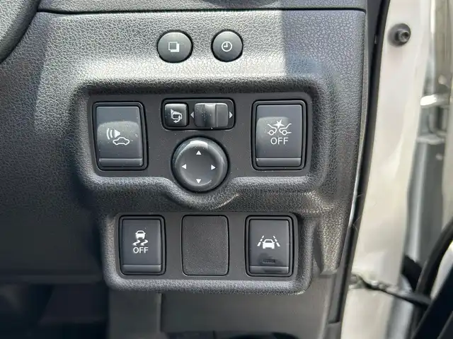 日産 ノート e－パワー ニスモ 熊本県 2017(平29)年 7.1万km ブリリアントホワイトパール ワンオーナー/衝突軽減ブレーキ/レーンキープアシスト/プッシュスタート/純正ナビ/（CD・DVD・フルセグTV・BTオーディオ・SD）/アラウンドビューモニター/ETC/純正16インチAW/LEDヘッドライト/オートライト/前後コーナーセンサー/横滑り防止装置/ウィンカーミラー/純正フロアマット/純正ドアバイザー/新車保証書/取扱説明書/スマートスペアキー×1本