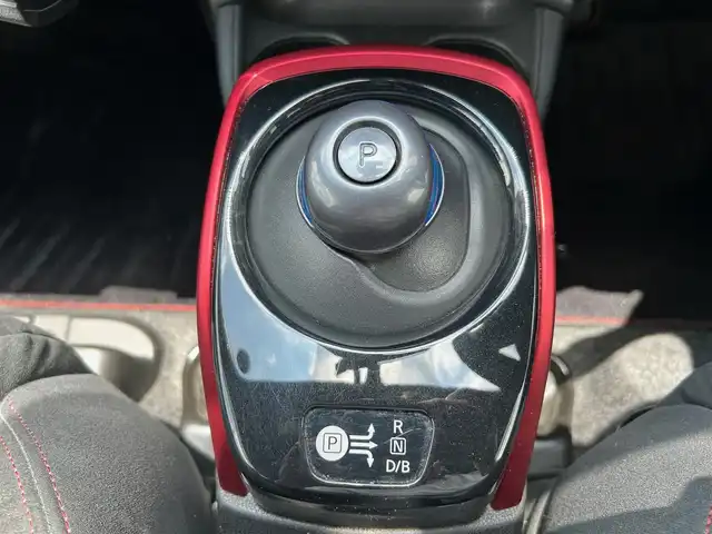 日産 ノート e－パワー ニスモ 熊本県 2017(平29)年 7.1万km ブリリアントホワイトパール ワンオーナー/衝突軽減ブレーキ/レーンキープアシスト/プッシュスタート/純正ナビ/（CD・DVD・フルセグTV・BTオーディオ・SD）/アラウンドビューモニター/ETC/純正16インチAW/LEDヘッドライト/オートライト/前後コーナーセンサー/横滑り防止装置/ウィンカーミラー/純正フロアマット/純正ドアバイザー/新車保証書/取扱説明書/スマートスペアキー×1本