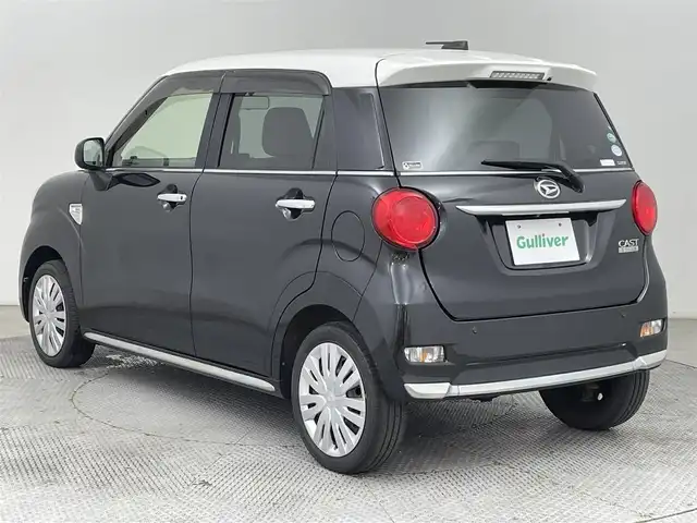ダイハツ キャスト スタイル X SAⅡ 道央・札幌 2015(平27)年 3.2万km ブラックマイカメタリック ・４WD/・純正メモリナビ/・CD/DVD/BT/USB/SD/フルセグ/・バックカメラ/・スマートアシストII/・先行車発進お知らせ機能/・誤発進抑制機能/・衝突軽減ブレーキ/・アイドリングストップ/・後方コーナーセンサー/・純正フロアマット/・ハロゲンヘッドライト/・オートライト/・ヘッドライトレベライザー/・オートリトラクタブルドアミラー/・ステアリングスイッチ/・スマートキー/・スペアキー/・プッシュスタート/・純正エンジンスターター