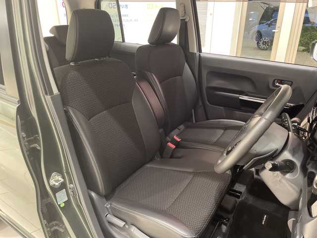 スズキ ハスラー Jターボ ブラックインテリアパッケージ 神奈川県 2019(令1)年 4.3万km クールカーキPM デュアルカメラブレーキサポート/社外8インチナビ（CD/DVD/BT）/フルセグTV/全方位カメラ/クルーズコントロール/ＨＩＤオートライト/ハーフレザーシート/前席シートヒーター/純正15インチアルミホイール/パドルシフト/アイドリングストップ/ステアリングスイッチ/ＥＴＣ/純正フロアマット/純正ドアバイザー