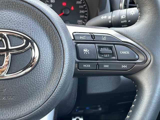 トヨタ ＧＲヤリス RZ 道北・旭川 2021(令3)年 1.7万km プラチナホワイトパールマイカ ・4WD/・禁煙車/・カーボン調ルーフ/・純正ディスプレイオーディオナビ/ BT/USB/・バックカメラ/・トヨタセーフティセンス/・PCS/・ACC/・LTA/・BSM/・RCTA/・RSA/・HUD/・クリアランスソナー /・アイドリングストップ/・オートハイビーム/・オートライト/・LEDヘッドライト/・フォグライト/・ライトレベライザー /・前後ドライブレコーダー/・ビルトインETC2.0/・オートリトラミラー /・オートワイパー/・純正フロアマット/・ドアバイザー/・アルミペダル/・純正ENKEI製18インチアルミホイール