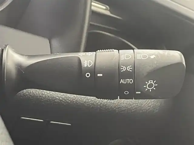トヨタ アルファード S 滋賀県 2017(平29)年 5.2万km ホワイトパールクリスタルシャイン 禁煙車/モデリスタエアロ/モデリスタグリル/サンルーフ/純正９型SDナビ/・CD/DVD/フルセグ/Bluetooth/SD/純正１２型フリップダウンモニター/バックカメラ/両側パワースライドドア/LEDヘッドライト/純正１７AW/ビルトインETC/スマートキー