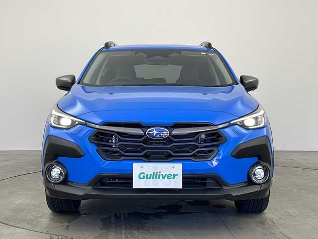 スバル クロストレック リミテッド 兵庫県 2023(令5)年 1.9万km 青 ・純正11.6インチディスプレイオーディオ/　Bluetoothオーディオ/　USB接続/　AppleCarPlay/AndroidAuto接続/　フルセグテレビ/・アラウンドビューモニター/・ETC/・アイサイト/　プリクラッシュブレーキ/　全車速追従機能付クルーズコントロール/　車線逸脱抑制機能/　ふらつき警報/　先行車発進お知らせ機能/　AT誤発進抑制制御＆AT誤後進抑制制御/　後退時ブレーキアシスト/　アイサイトセイフティプラス（運転支援・視界拡張）/・純正フロアマット/・パワーシート（運転席・助手席）/・メモリーシート（運転席）/・シートヒーター（運転席・助手席）/・電子パーキングブレーキ/・オートビークルブレーキホールド/・オートワイパー/・純正18インチアルミホイール/・ABS/・横滑り防止機能/・後コーナーセンサー/・盗難防止装置/・オートライト/・LEDヘッドライト/・Wエアバック/・MTモード付AT/・スマートキー/・スペアキー/・左右独立オートエアコン/・色番号XDA