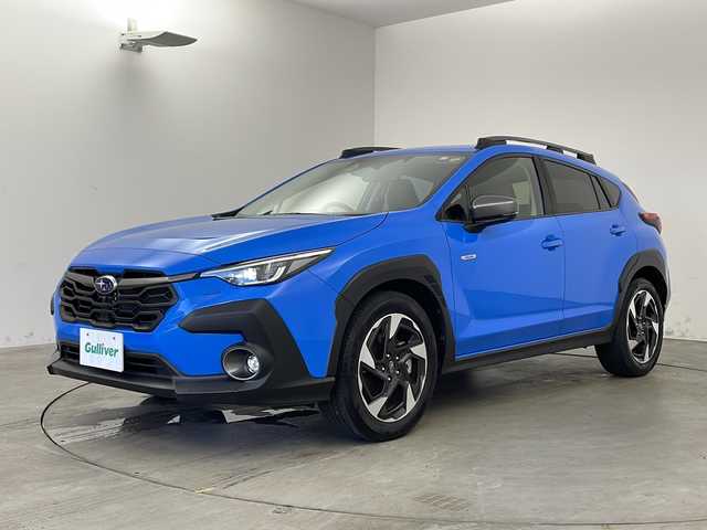 スバル クロストレック リミテッド 兵庫県 2023(令5)年 1.9万km 青 ・純正11.6インチディスプレイオーディオ/　Bluetoothオーディオ/　USB接続/　AppleCarPlay/AndroidAuto接続/　フルセグテレビ/・アラウンドビューモニター/・ETC/・アイサイト/　プリクラッシュブレーキ/　全車速追従機能付クルーズコントロール/　車線逸脱抑制機能/　ふらつき警報/　先行車発進お知らせ機能/　AT誤発進抑制制御＆AT誤後進抑制制御/　後退時ブレーキアシスト/　アイサイトセイフティプラス（運転支援・視界拡張）/・純正フロアマット/・パワーシート（運転席・助手席）/・メモリーシート（運転席）/・シートヒーター（運転席・助手席）/・電子パーキングブレーキ/・オートビークルブレーキホールド/・オートワイパー/・純正18インチアルミホイール/・ABS/・横滑り防止機能/・後コーナーセンサー/・盗難防止装置/・オートライト/・LEDヘッドライト/・Wエアバック/・MTモード付AT/・スマートキー/・スペアキー/・左右独立オートエアコン/・色番号XDA