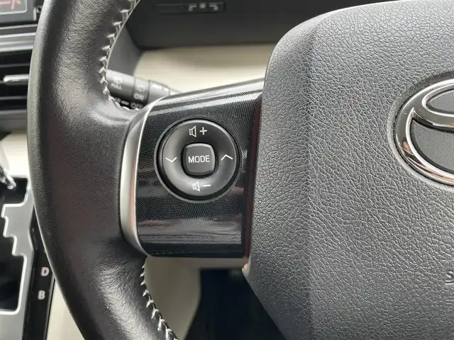 トヨタ シエンタ ハイブリッド G 大分県 2015(平27)年 8.1万km エアーイエロー Toyota　Safety　Sense/・プリクラッシュセーフティ/・レーンデパーチャーアラート/・オートハイビーム/両側パワースライドドア/純正メモリナビ/・BT/TV/AM/FM/ナビレディパッケージ/メーカーOP/・バックカメラ/ステアリングスイッチ/ETC/プッシュスタート/スマートキー/16インチ純正OPホイール/取扱説明書・保証書・R7記録簿