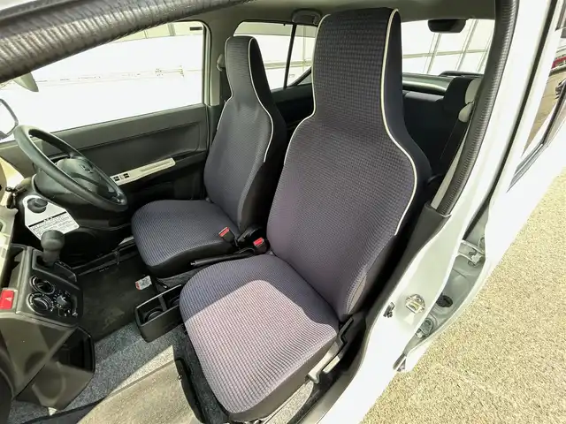 スズキ アルト S 岩手県 2019(令1)年 2.3万km スペリアホワイト ナビ　Ｂｌｕｅｔｏｏｔｈ　ＣＤ　ＤＶＤ　ＵＳＢ入力端子　ＡＵＸ　シートヒーター　衝突軽減　リモコンキー　オートライト　衝突軽減システム　ＥＴＣ