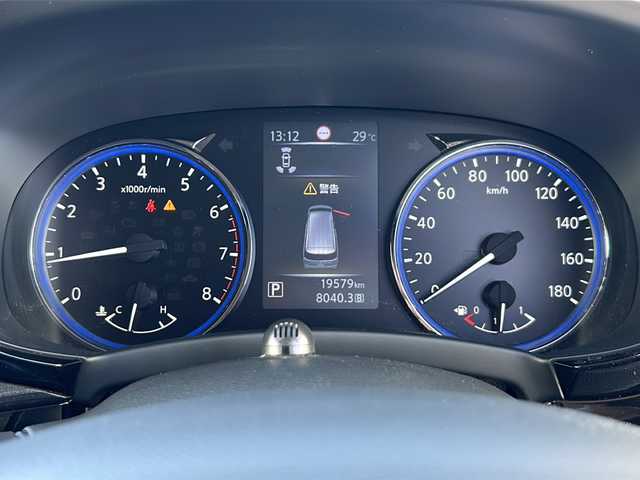 日産 エルグランド 250HWS プレミアム アーバンクロム 青森県 2020(令2)年 2万km 黒 ・4WD/・純正メーカーナビ/・フルセグ/・CD/DVD/TV/BT/AM/FM/・両側パワースライドドア/・衝突軽減装置/・横滑り抑制装置/・盗難防止装置/・アラウンドビューバックモニター/・プロパイロット/・前後コーナーセンサー/・D＋N席シートヒーター/・パワーバックドア/・レザーシート/・社外ETC/・後席サンシェード/・社外フロアマット/・オートライト/・オートハイビーム/・スタットレスアルミセット積込/・純正AW18インチ/・保証書・取説あり/・カラーコードGAT(ミッドナイトブラック)
