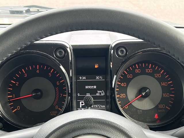 スズキ ジムニー シエラ JC 秋田県 2023(令5)年 4.2万km ミディアムグレー 社外ディスプレイオーディオ/社外BT/バックカメラ/社外15インチAW/背面タイヤ積み込み/４WD/ETC/前後ドライブレコーダー