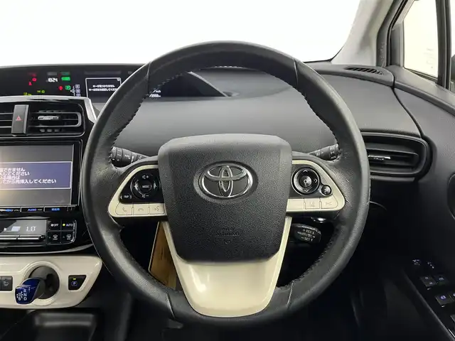 トヨタ プリウス Sセーフティプラス 愛知県 2017(平29)年 7.4万km シルバー トヨタセーフティセンス/　・プリクラッシュセーフティ/　・レーンディパーチャーアラート/　・オートマチックハイビーム/　・レーダークルーズコントロール//純正11.6インチナビ/（Bluetooth/フルセグTV/CD/DVD/SD）/バックカメラ/HUD/ETC/ドラレコ/オートライト/防眩インナーミラー/ステアリングリモコン/ソナー/スマートキー/電動格納ミラー