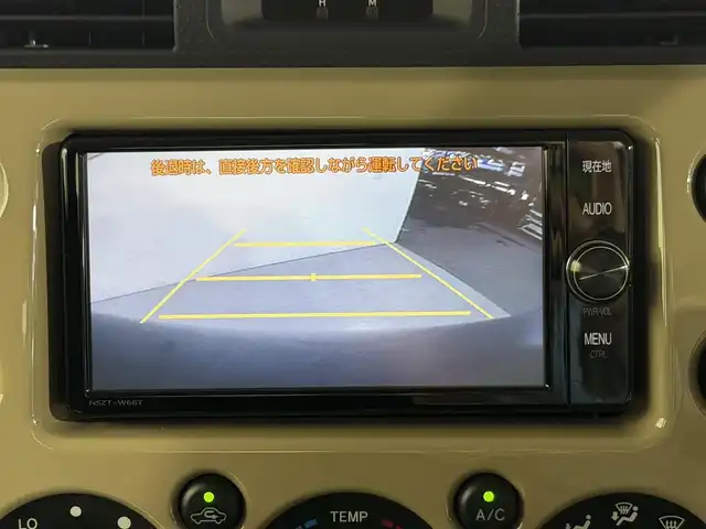 トヨタ ＦＪクルーザー 大阪府 2017(平29)年 5.1万km ベージュ/ホワイト 純正ナビTV バックカメラ クルーズコントロール 横滑り防止装置 クリアランスソナー ヘッドライトレベライザー ETC 純正アルミホイール ４WD
