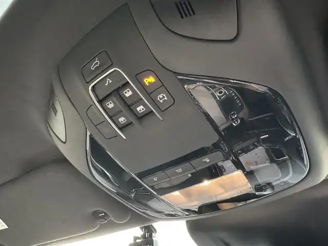 マセラティ マセラティ レヴァンテ 千葉県 2021(令3)年 1.9万km GRIGIO 衝突軽減ブレーキ/ACC/LKA/純正ナビ/フルセグTV/Bluetooth/カープレイ/全方位カメラ/ベージュ革シート/D/N席シートヒーター/パノラマサンルーフ/純正21インチAW/エアサス/ツインターボ/ブラインドスポットモニター/ETC2.0/LEDライト/取説/保証書/スペアキー1本