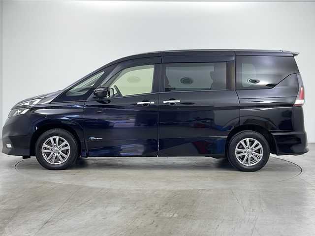 日産 セレナ ハイウェイスター プロパイロットED 道央・札幌 2017(平29)年 6.8万km ダイヤモンドブラック ・ワンオーナー/・4WD/・純正ナビ&CD&DVD&BT/・純正フリップダウンモニター/・両側パワースライドドア/・ハンズフリーオートスライドドア/・プロパイロット/・インテリジェントクルーズコントロール/・エマージェンシーブレーキ/・アイドリングストップ/・横滑り防止装置/・前席シートヒーター/・純正フロアマット/・LEDヘッドライト/・オートライト/・スマートキー