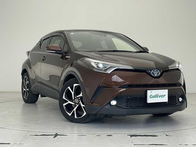 トヨタ Ｃ－ＨＲ G 沖縄県 2019(令1)年 5.8万km ダークブラウンマイカメタリック 純正９インチナビ（NSZT-W68T）/（フルセグＴＶ　ＣＤ　ＤＶＤ　Bluetooth）/バックカメラ/ドライブレコーダー/ＥＴＣ/アダプティブクルーズコントロール/ブラインドスポットモニター/オートマチックハイビーム/トヨタセーフティセンス/シートヒーター