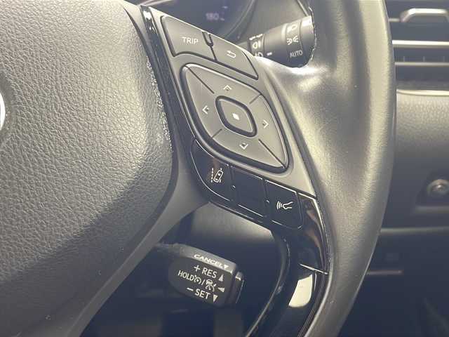 トヨタ Ｃ－ＨＲ G 沖縄県 2019(令1)年 5.8万km ダークブラウンマイカメタリック 純正９インチナビ（NSZT-W68T）/（フルセグＴＶ　ＣＤ　ＤＶＤ　Bluetooth）/バックカメラ/ドライブレコーダー/ＥＴＣ/アダプティブクルーズコントロール/ブラインドスポットモニター/オートマチックハイビーム/トヨタセーフティセンス/シートヒーター