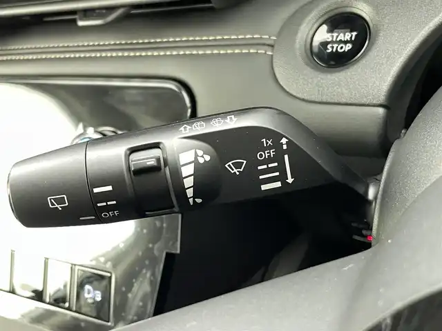 日産 セレナ e－パワー ハイウェイスター V 熊本県 2025(令7)年 0.1千km プリズムホワイト 登録済未使用車/純正１２．３インチナビ（ApplCarPlay・AndroidAuto・BT・フルセグ・USB）　/純正前方ドライブレコーダー/純正フリップダウンモニター　/ビルトインＥＴＣ２．０　/全周囲カメラ　/両側パワースライドドア　/前後クリアランスソナー　/レーダークルーズコントロール/プロパイロット　/インテリジェントエマージェンシーブレーキ/車線逸脱防止支援システム/車線逸脱警報/後側方衝突防止支援システム/後退時車両検知警報/ふらつき警報機能/踏み間違い衝突防止アシスト/標識認識機能/車両接近通報装置/ブラインドスポットモニター/横滑り防止/インテリジェントルームミラー/置くだけ充電/純正16インチAW/オートライト/オートマチックハイビーム/LEDヘッドライト/フォグランプ/スマートキー/プッシュスタート/スペアキー1本