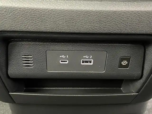 日産 セレナ e－パワー ハイウェイスター V 熊本県 2025(令7)年 0.1千km プリズムホワイト 登録済未使用車/純正１２．３インチナビ（ApplCarPlay・AndroidAuto・BT・フルセグ・USB）　/純正前方ドライブレコーダー/純正フリップダウンモニター　/ビルトインＥＴＣ２．０　/全周囲カメラ　/両側パワースライドドア　/前後クリアランスソナー　/レーダークルーズコントロール/プロパイロット　/インテリジェントエマージェンシーブレーキ/車線逸脱防止支援システム/車線逸脱警報/後側方衝突防止支援システム/後退時車両検知警報/ふらつき警報機能/踏み間違い衝突防止アシスト/標識認識機能/車両接近通報装置/ブラインドスポットモニター/横滑り防止/インテリジェントルームミラー/置くだけ充電/純正16インチAW/オートライト/オートマチックハイビーム/LEDヘッドライト/フォグランプ/スマートキー/プッシュスタート/スペアキー1本