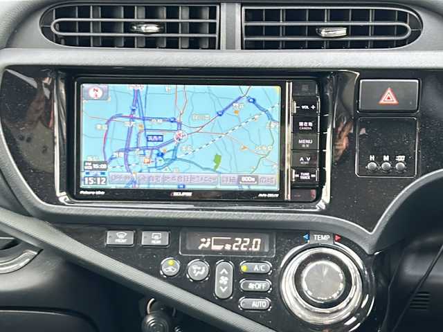 トヨタ アクア G G’s 茨城県 2016(平28)年 2.5万km ライムホワイトパールクリスタルシャイン 社外SDナビ(Bluetooth/バックカメラ/ワンセグTV)/ETC/横滑り防止装置/レーンキープアシスト/LEDオートライト/オートマチックハイビーム/USB入力端子/衝突被害軽減システム/クルーズコントロール/スマートキー/G‘sエアロパーツ/冷房AAC/17インチ純正アルミホイール/純正フロアマット/シートヒーター