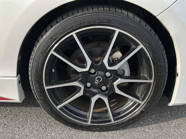 トヨタ アクア G G’s 茨城県 2016(平28)年 2.5万km ライムホワイトパールクリスタルシャイン 社外SDナビ(Bluetooth/バックカメラ/ワンセグTV)/ETC/横滑り防止装置/レーンキープアシスト/LEDオートライト/オートマチックハイビーム/USB入力端子/衝突被害軽減システム/クルーズコントロール/スマートキー/G‘sエアロパーツ/冷房AAC/17インチ純正アルミホイール/純正フロアマット/シートヒーター