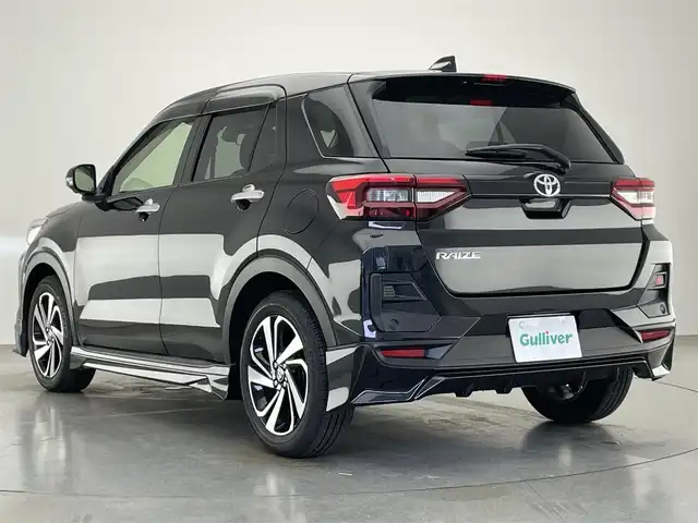 トヨタ ライズ Z 愛知県 2024(令6)年 0.8万km ブラックマイカメタリック 純正９型ディスプレイ　ＴＲＤエアロ　禁煙　スマアシIII　衝突軽減　全方位カメラ　追従クルコン　シートヒーター　カープレイ対応　ＨＤＭＩ　ＵＳＢ　フルセグＴＶ　ＥＴＣ　ＬＥＤライト　コーナーセンサー　フォグランプ　コーナーセンサー　オートハイビーム　電動パーキングブレーキ　オートホールド機能