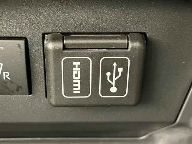 トヨタ ライズ Z 愛知県 2024(令6)年 0.8万km ブラックマイカメタリック 純正９型ディスプレイ　ＴＲＤエアロ　禁煙　スマアシIII　衝突軽減　全方位カメラ　追従クルコン　シートヒーター　カープレイ対応　ＨＤＭＩ　ＵＳＢ　フルセグＴＶ　ＥＴＣ　ＬＥＤライト　コーナーセンサー　フォグランプ　コーナーセンサー　オートハイビーム　電動パーキングブレーキ　オートホールド機能