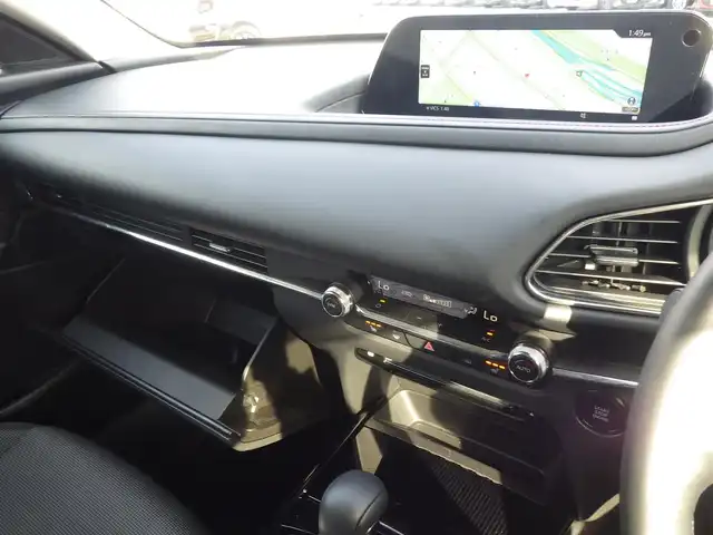 マツダ ＣＸ－３０ XD ブラックトーンエディション 千葉県 2023(令5)年 0.6万km ジェットブラックマイカ i-ACTIVSENSE/・スマートブレーキサポート/・ブラインドスポットモニタリング/・レーンキープ・アシスト・システム/アクティブ・ドライビング・ディスプレイ/パワーバックドア/純正SDナビ/地デジTV/【DVD/CD再生機能　Bluetooth接続】/【Apple CarPlay　Android Auto対応】/360°ビュー・モニター/リバース連動ドアミラー（左）/ドライブレコーダー（前後撮影）/社外レーダー/革巻きステアリング/ステアリングヒーター/ステアリングスイッチ/パドルシフト/ETC/LEDヘッドライト/ウインカーミラー/コーナーセンサー/純正18インチアルミホイル/サイド/カーテンエアバッグ/アドバンストキーレスエントリー