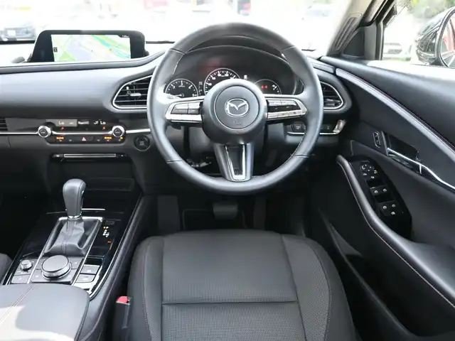 マツダ ＣＸ－３０ XD ブラックトーンエディション 千葉県 2023(令5)年 0.6万km ジェットブラックマイカ i-ACTIVSENSE/・スマートブレーキサポート/・ブラインドスポットモニタリング/・レーンキープ・アシスト・システム/アクティブ・ドライビング・ディスプレイ/パワーバックドア/純正SDナビ/地デジTV/【DVD/CD再生機能　Bluetooth接続】/【Apple CarPlay　Android Auto対応】/360°ビュー・モニター/リバース連動ドアミラー（左）/ドライブレコーダー（前後撮影）/社外レーダー/革巻きステアリング/ステアリングヒーター/ステアリングスイッチ/パドルシフト/ETC/LEDヘッドライト/ウインカーミラー/コーナーセンサー/純正18インチアルミホイル/サイド/カーテンエアバッグ/アドバンストキーレスエントリー