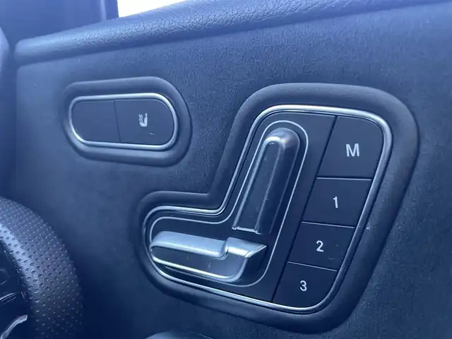 メルセデス・ベンツ Ａ１８０ スタイル AMGライン 栃木県 2018(平30)年 5.4万km ポーラホワイト レーダーセーフティパッケージ/ナビ/フルセグTV/バックカメラ/ETC/ACC/レーンキープアシスト/ブラインドスポット/パークトロニック/LEDヘッドライト/オートライト/ハーフレザーシート/パワーシート/シートヒーター/ドライブレコーダー