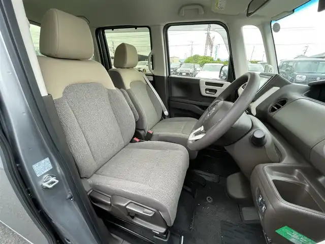 ホンダ Ｎ ＢＯＸ EX 滋賀県 2021(令3)年 0.6万km ルナシルバーM 純正ナビ/Bluetooth/USB/CD/バックカメラ/両側電動スライド/レーンキープ/衝突軽減/LEDヘッドライト/オートライト/オートハイビーム/リアソナー/ドラレコ（前）/ビルトインETC/純正マット/ドアバイザー/プッシュスタート/スマートキー/ステアリングリモコン/リアサンシェード