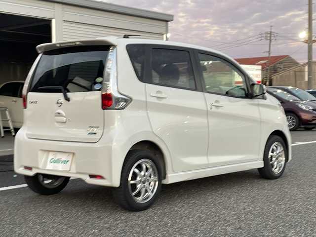 日産 デイズ ハイウェイスターX 島根県 2014(平26)年 10万km ホワイトパール 純正7インチSDナビゲーション(MM114D-W)/フルセグ CD SD ラジオ/バックカメラ/アイドリングストップ/フォグライト/電動格納ミラー/ISOFIX