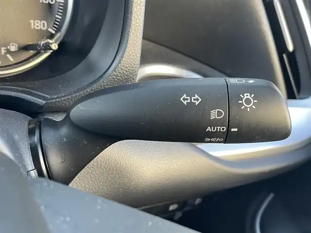 トヨタ ヴォクシー S－G 佐賀県 2024(令6)年 1.8万km アティチュードブラックマイカ 7人乗り/トヨタセーフティセンス/・プリクラッシュセーフティシステム/・レーダークルーズコントロール/・レーンディパーチャーアラート/・オートマチックハイビーム/クリアランスソナー/純正ディスプレイオーディオ/・コネクティッドナビ/・フルセグTV/BT/・CD/DVDデッキ/ETC2.0/純正16インチAW/パワースライドドア/LEDヘッドライト/プッシュスタート/電動パーキングスイッチ/社外前方ドラレコ/取扱説明書/保証書