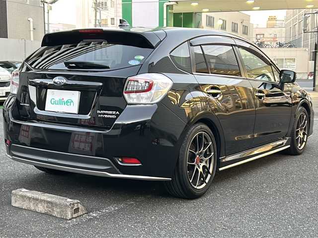 スバル インプレッサ スポーツ HV 2．0i-S アイサイト 埼玉県 2016(平28)年 5.2万km クリスタルブラックシリカ 登録時51141km/アイサイト/純正ディーラーオプションナビ/　CD/DVD/Bluetooth/フルセグTV/HDMI/バックカメラ/レーダークルーズコントロール/レーンキープアシスト/衝突軽減装置/横滑り防止機能/デジタルインナーミラー/社外BBS１７インチAW/プッシュスタート/スマートキー/HID/フォグランプ/パドルシフト/ステアリングリモコン/革巻きハンドル/ハーフレザーシート/純正フロアマット/電動格納ミラー/ウィンカーミラー/プッシュスタート/スマートキー×1/保証書/取扱説明書