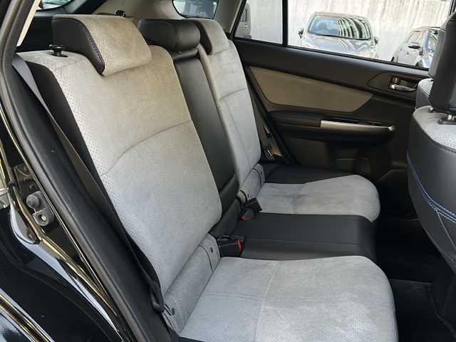 スバル インプレッサ スポーツ HV 2．0i-S アイサイト 埼玉県 2016(平28)年 5.2万km クリスタルブラックシリカ 登録時51141km/アイサイト/純正ディーラーオプションナビ/　CD/DVD/Bluetooth/フルセグTV/HDMI/バックカメラ/レーダークルーズコントロール/レーンキープアシスト/衝突軽減装置/横滑り防止機能/デジタルインナーミラー/社外BBS１７インチAW/プッシュスタート/スマートキー/HID/フォグランプ/パドルシフト/ステアリングリモコン/革巻きハンドル/ハーフレザーシート/純正フロアマット/電動格納ミラー/ウィンカーミラー/プッシュスタート/スマートキー×1/保証書/取扱説明書