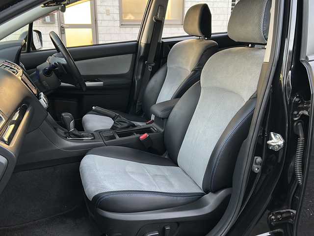 スバル インプレッサ スポーツ HV 2．0i-S アイサイト 埼玉県 2016(平28)年 5.2万km クリスタルブラックシリカ 登録時51141km/アイサイト/純正ディーラーオプションナビ/　CD/DVD/Bluetooth/フルセグTV/HDMI/バックカメラ/レーダークルーズコントロール/レーンキープアシスト/衝突軽減装置/横滑り防止機能/デジタルインナーミラー/社外BBS１７インチAW/プッシュスタート/スマートキー/HID/フォグランプ/パドルシフト/ステアリングリモコン/革巻きハンドル/ハーフレザーシート/純正フロアマット/電動格納ミラー/ウィンカーミラー/プッシュスタート/スマートキー×1/保証書/取扱説明書