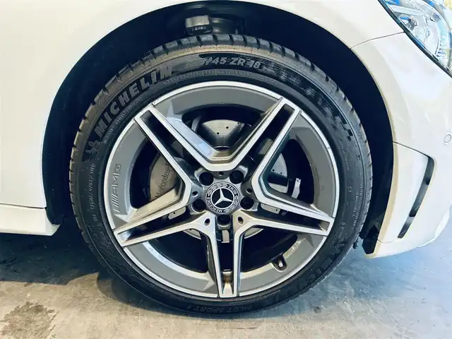 メルセデス・ベンツ Ｃ２００ アバンギャルド AMGライン 大阪府 2019(平31)年 2.3万km ダイヤモンドホワイト レーダーセーフティ/純正ナビ/TV/バックカメラ/applecarplay/ACC/純正18インチAW/LEDヘッドライト/アンビエントライト/ブラインドスポット/クリアランスソナー/黒革/メモリ付きパワーシート/シートヒーター/ETC/ドラレコ