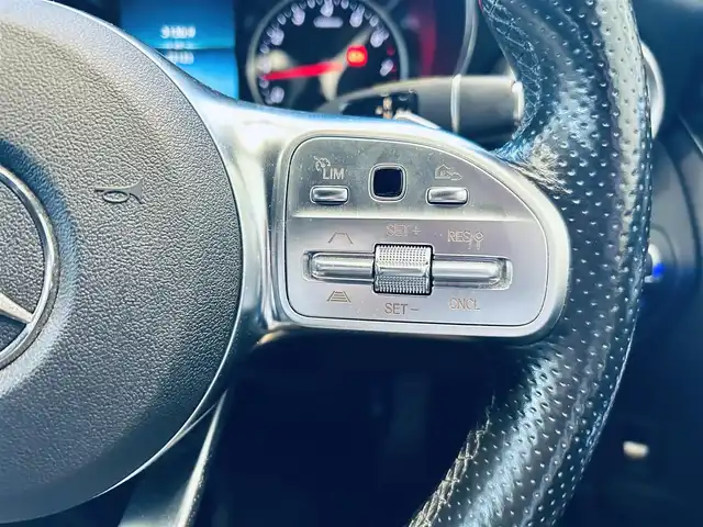 メルセデス・ベンツ Ｃ２００ アバンギャルド AMGライン 大阪府 2019(平31)年 2.3万km ダイヤモンドホワイト レーダーセーフティ/純正ナビ/TV/バックカメラ/applecarplay/ACC/純正18インチAW/LEDヘッドライト/アンビエントライト/ブラインドスポット/クリアランスソナー/黒革/メモリ付きパワーシート/シートヒーター/ETC/ドラレコ