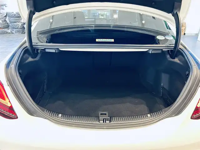 メルセデス・ベンツ Ｃ２００ アバンギャルド AMGライン 大阪府 2019(平31)年 2.3万km ダイヤモンドホワイト レーダーセーフティ/純正ナビ/TV/バックカメラ/applecarplay/ACC/純正18インチAW/LEDヘッドライト/アンビエントライト/ブラインドスポット/クリアランスソナー/黒革/メモリ付きパワーシート/シートヒーター/ETC/ドラレコ