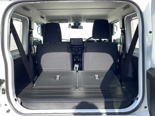 スズキ ジムニー XC 静岡県 2025(令7)年 0.3万km ピュアホワイトP /ワンオーナー//社外ナビ/地デジTV//CD/DVD/Bluetooth//3インチリフトアップ//柿本改マフラー//ラテラルロッド//社外エアクリーナー//社外パイピング//社外サイドステップ//社外グリル//クルーズコントロール//衝突軽減ブレーキ//社外16インチAW//LEDヘッドライト//保証書//取説