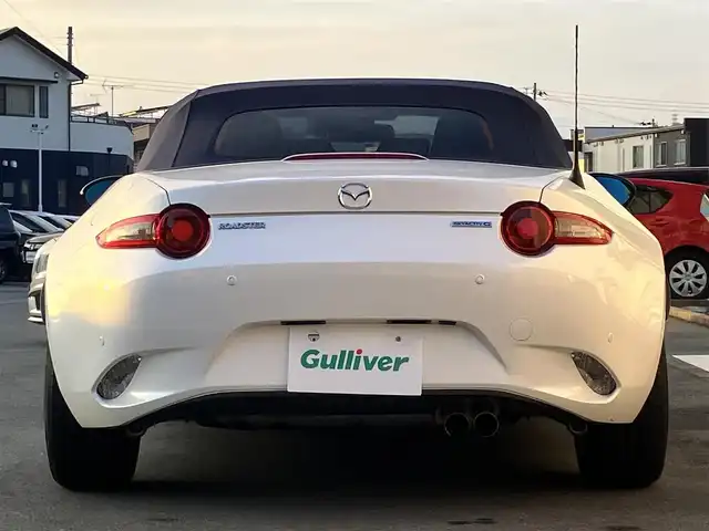 マツダ ロードスター 990S 静岡県 2022(令4)年 0.4万km スノーフレイクホワイトパールマイカ ワンオーナー/プッシュスタート/ETC/LED/オートライト/レインセンサー/ブラインドスポットモニター/レーンアシスト/RAYS CE28/ブレンボキャリパー/マックガード