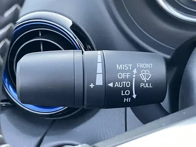 マツダ ロードスター 990S 静岡県 2022(令4)年 0.4万km スノーフレイクホワイトパールマイカ ワンオーナー/プッシュスタート/ETC/LED/オートライト/レインセンサー/ブラインドスポットモニター/レーンアシスト/RAYS CE28/ブレンボキャリパー/マックガード