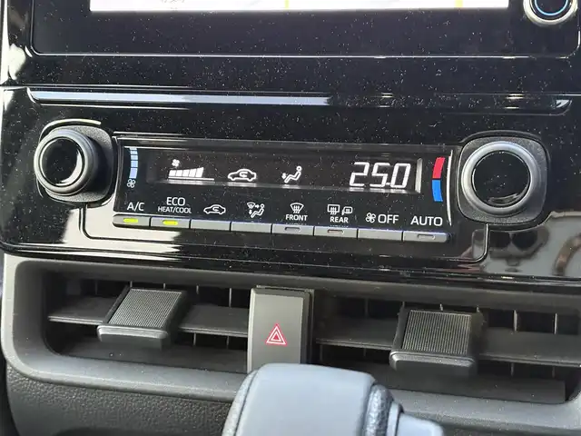 トヨタ シエンタ ハイブリッド G 滋賀県 2022(令4)年 2.3万km ホワイトパールクリスタルシャイン 純正ナビ/【Bluetooth/AndroidAuto/AppleCarPlay】/バックカメラ/ETC/ドライブレコーダー/トヨタセーフティセンス/・プリクラッシュセーフティ/・レーントレーシングアシスト/・レーンディパーチャーアラート/・レーダークルーズコントロール/・オートマチックハイビーム/・ロードサインアシスト/・プロアクティブドライビングアシスト/・発進遅れ告知機能/ブラインドスポットモニター/両側パワースライドドア/LEDヘッドライト/ステアリングスイッチ/スマートキー/AC100V