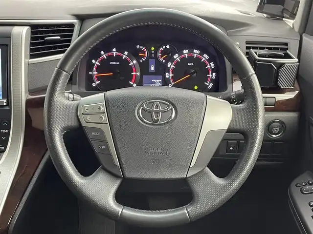 トヨタ ヴェルファイア 2．4Z 道央・札幌 2013(平25)年 4.3万km ホワイトパールクリスタルシャイン ・４WD/・禁煙車/・8インチワイド純正HDDナビ/・ALPINEフリップダウンモニター/・CD/DVD/BT/フルセグ/SD/HDD/（オーディオVTRモードでtypeCからスマートフォン接続可）/・アラウンドビューモニター/・前後ドライブレコーダー/・ビルトインETC/・社外レーダー探知機/・横滑り防止装置/・前後コーナーセンサー/・HIDヘッドライト/・フォグ/・ドアバイザー/・純正フロアマット/・純正18インチAW/・nanoe/・ecoモード/・ステアリングスイッチ/・ミラーウィンカー/・取扱説明書/・プッシュスタート/・スマートキー/・スペアキー