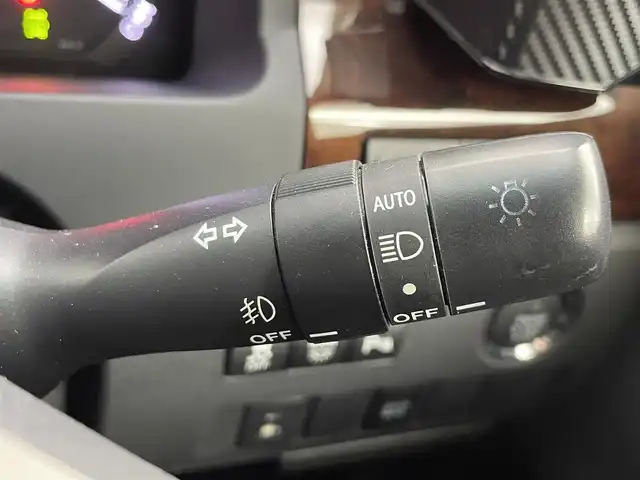 トヨタ ヴェルファイア 2．4Z 道央・札幌 2013(平25)年 4.3万km ホワイトパールクリスタルシャイン ・４WD/・禁煙車/・8インチワイド純正HDDナビ/・ALPINEフリップダウンモニター/・CD/DVD/BT/フルセグ/SD/HDD/（オーディオVTRモードでtypeCからスマートフォン接続可）/・アラウンドビューモニター/・前後ドライブレコーダー/・ビルトインETC/・社外レーダー探知機/・横滑り防止装置/・前後コーナーセンサー/・HIDヘッドライト/・フォグ/・ドアバイザー/・純正フロアマット/・純正18インチAW/・nanoe/・ecoモード/・ステアリングスイッチ/・ミラーウィンカー/・取扱説明書/・プッシュスタート/・スマートキー/・スペアキー