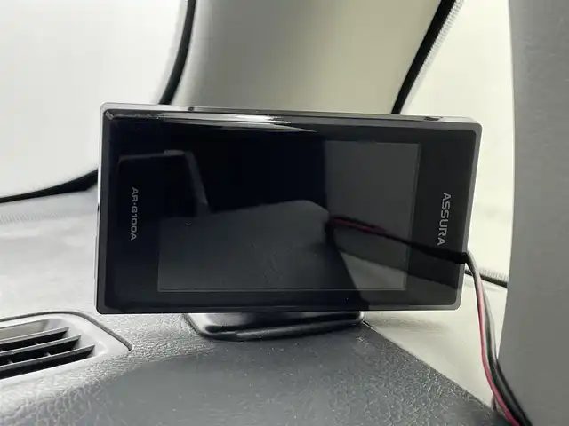 トヨタ ヴェルファイア 2．4Z 道央・札幌 2013(平25)年 4.3万km ホワイトパールクリスタルシャイン ・４WD/・禁煙車/・8インチワイド純正HDDナビ/・ALPINEフリップダウンモニター/・CD/DVD/BT/フルセグ/SD/HDD/（オーディオVTRモードでtypeCからスマートフォン接続可）/・アラウンドビューモニター/・前後ドライブレコーダー/・ビルトインETC/・社外レーダー探知機/・横滑り防止装置/・前後コーナーセンサー/・HIDヘッドライト/・フォグ/・ドアバイザー/・純正フロアマット/・純正18インチAW/・nanoe/・ecoモード/・ステアリングスイッチ/・ミラーウィンカー/・取扱説明書/・プッシュスタート/・スマートキー/・スペアキー